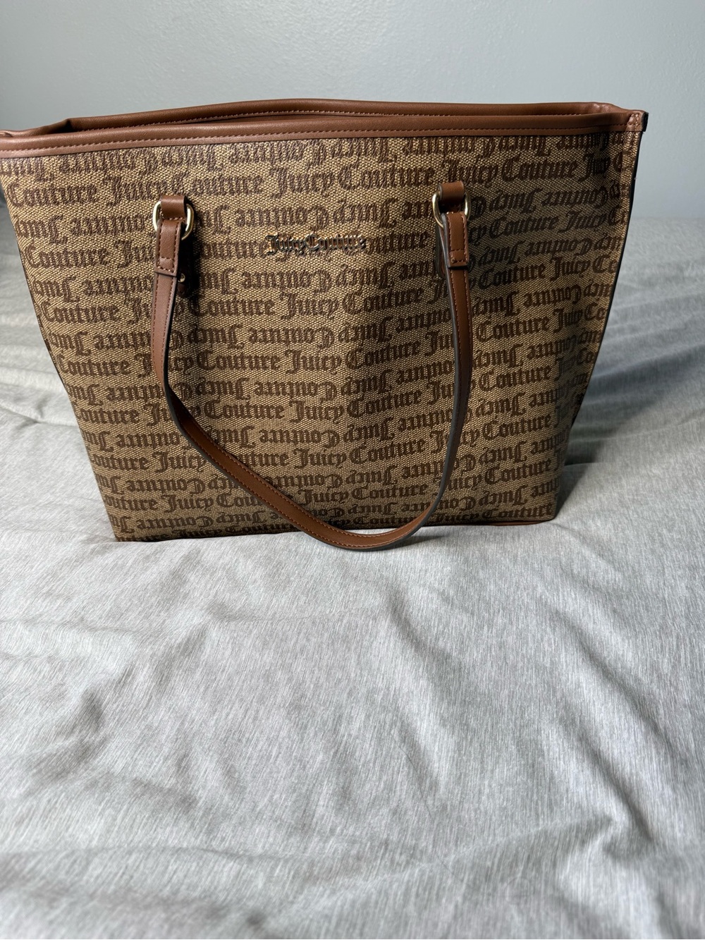Women’s Juicy Couture Tote purse